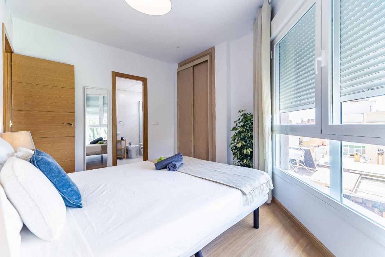 Modern Beach Apartment Valparaiso With Parking Málaga Eksteriør bilde